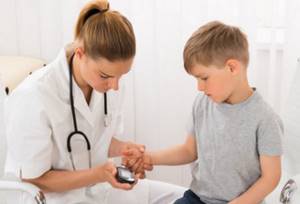Причины, симптомы возникновения сахарного диабета у детей