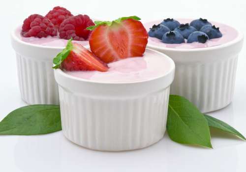 Какой йогурт можно употреблять при панкреатите?