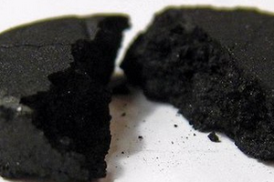 Помогает ли активированный уголь от поноса?