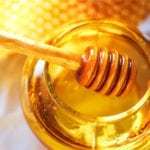 Может ли мед поднять уровень сахара в крови