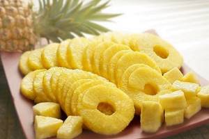 Можно ли есть ананасы при сахарном диабете и есть ли от него вред?